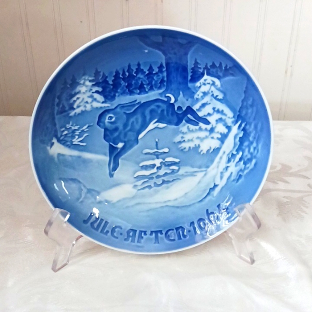 Bing & Grondahl Jule After 1964 Rabbit Denmark B&G Blue Plate 7"